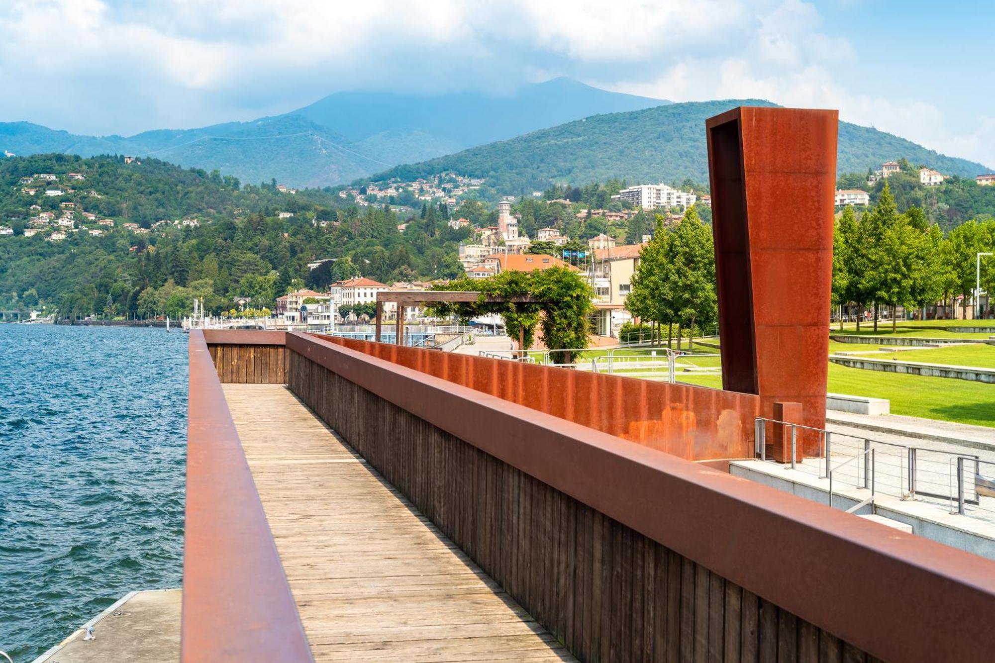 Residenza Oleandro Lake View Luino Center - Happy Rentals المظهر الخارجي الصورة