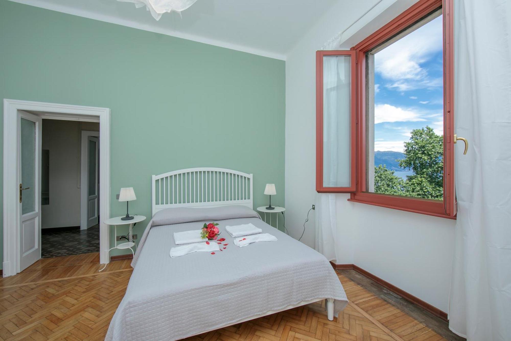 Residenza Oleandro Lake View Luino Center - Happy Rentals المظهر الخارجي الصورة