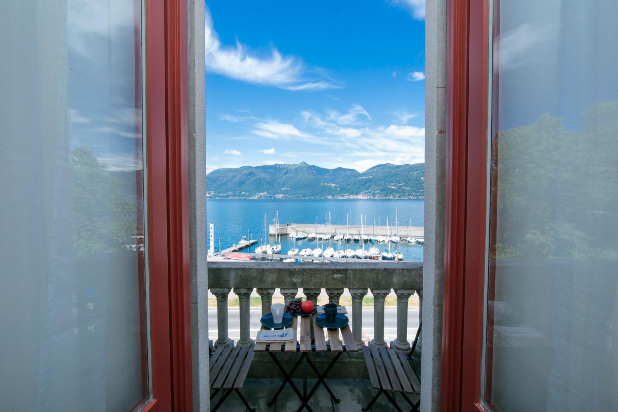 Residenza Oleandro Lake View Luino Center - Happy Rentals المظهر الخارجي الصورة