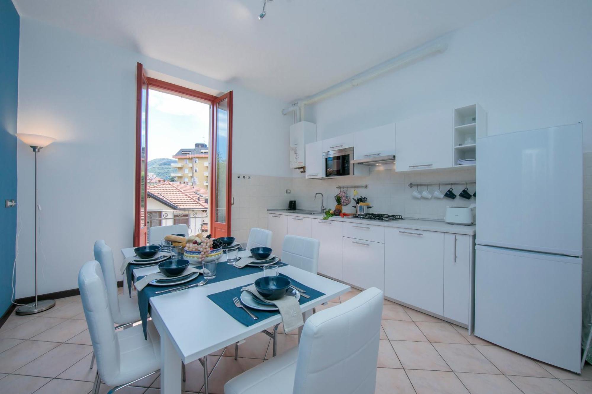 Residenza Oleandro Lake View Luino Center - Happy Rentals المظهر الخارجي الصورة