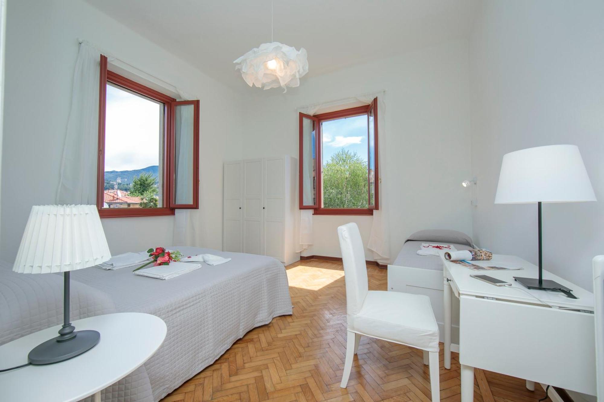 Residenza Oleandro Lake View Luino Center - Happy Rentals المظهر الخارجي الصورة