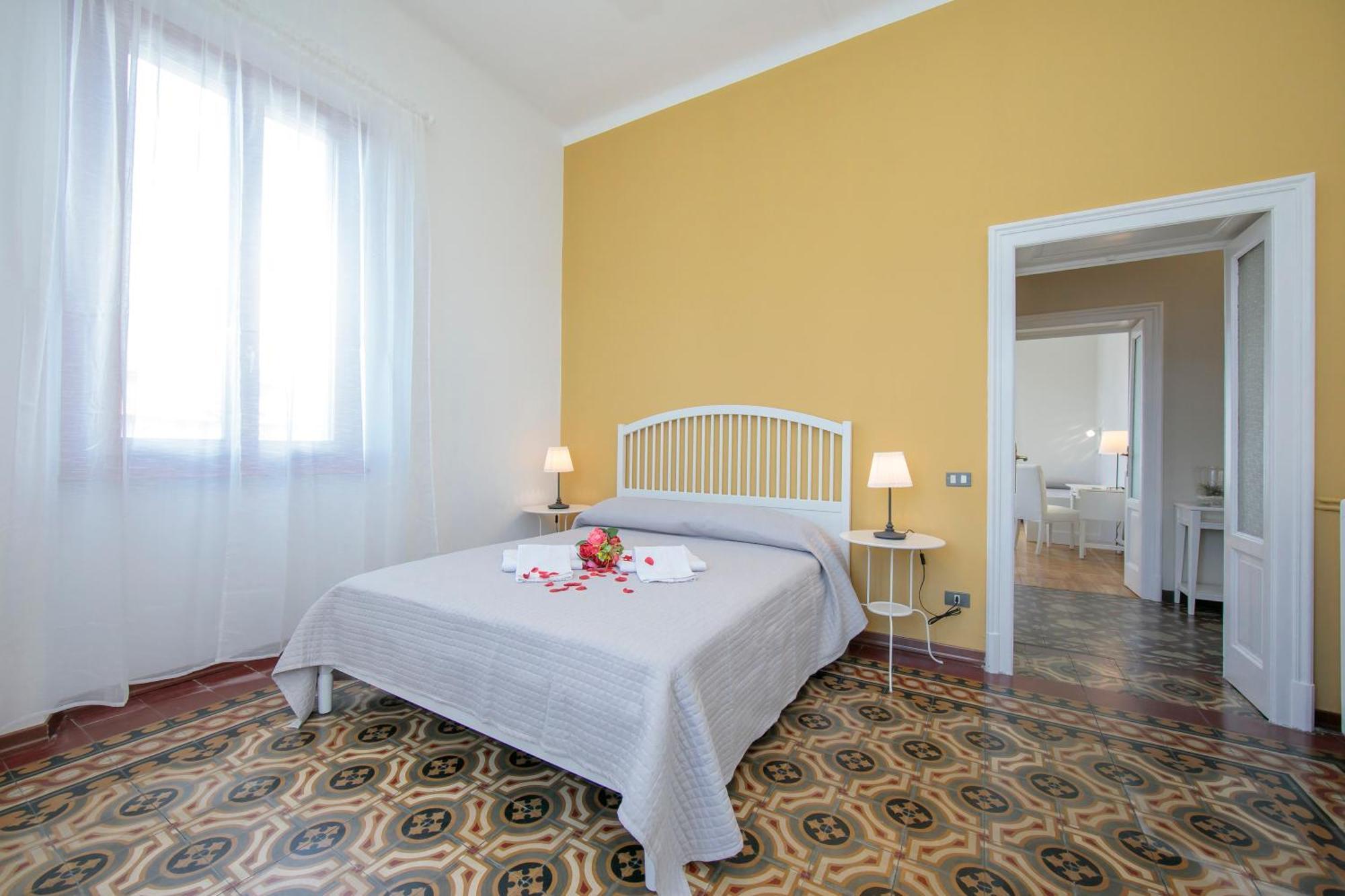 Residenza Oleandro Lake View Luino Center - Happy Rentals المظهر الخارجي الصورة