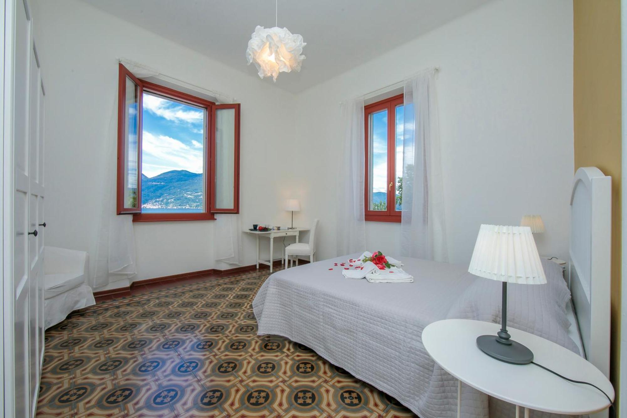 Residenza Oleandro Lake View Luino Center - Happy Rentals المظهر الخارجي الصورة